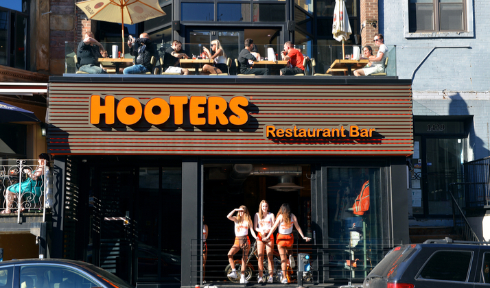 The Hooters And Cryptocurrency Collab Just Set 2018 On Fire